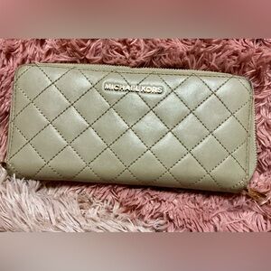 Michael Kors Quilted Tan/ Bisque Wallet
